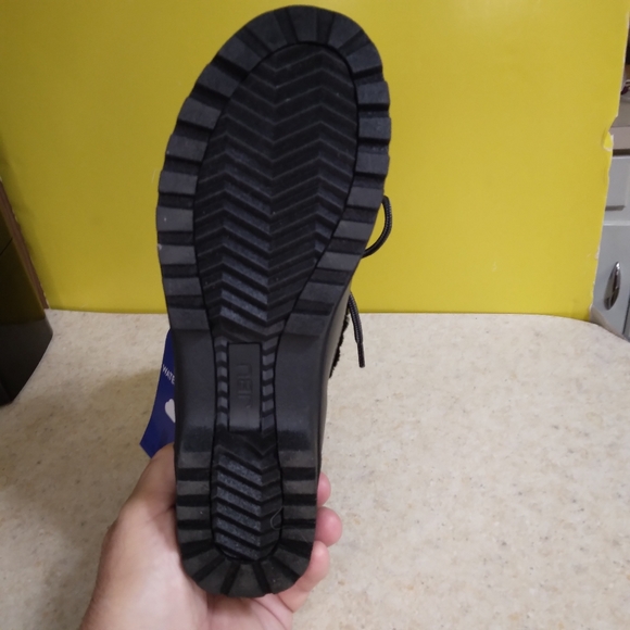 NWT- JBU Women's Northgate Waterproof Boots Booties Size 6 - Picture 11 of 11